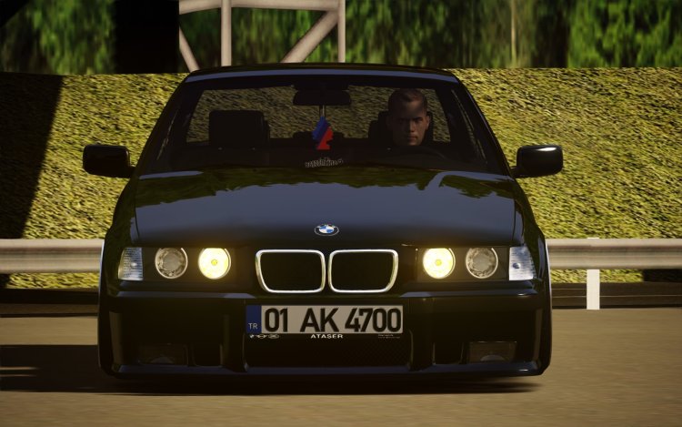 BMW 320i E36 Sedan